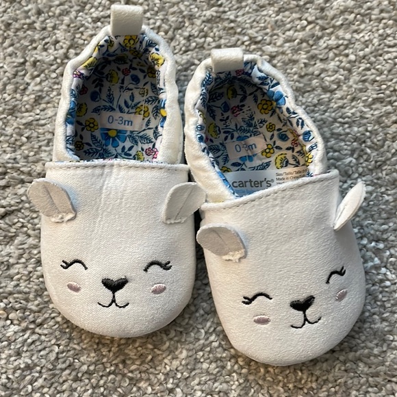 5 for $10🟢 Carter’s Bear Baby Girl Shoes. NWOT. Size 0-3M. - Picture 1 of 2
